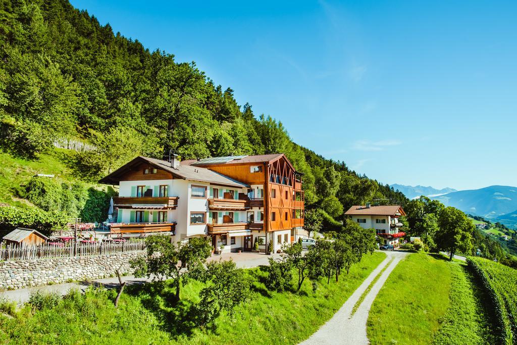 Gasthof Hotel Woehrmaurer Feldthurns Dış mekan fotoğraf