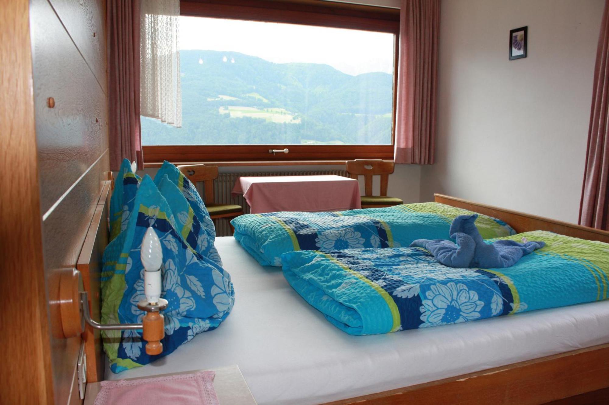 Gasthof Hotel Woehrmaurer Feldthurns Oda fotoğraf