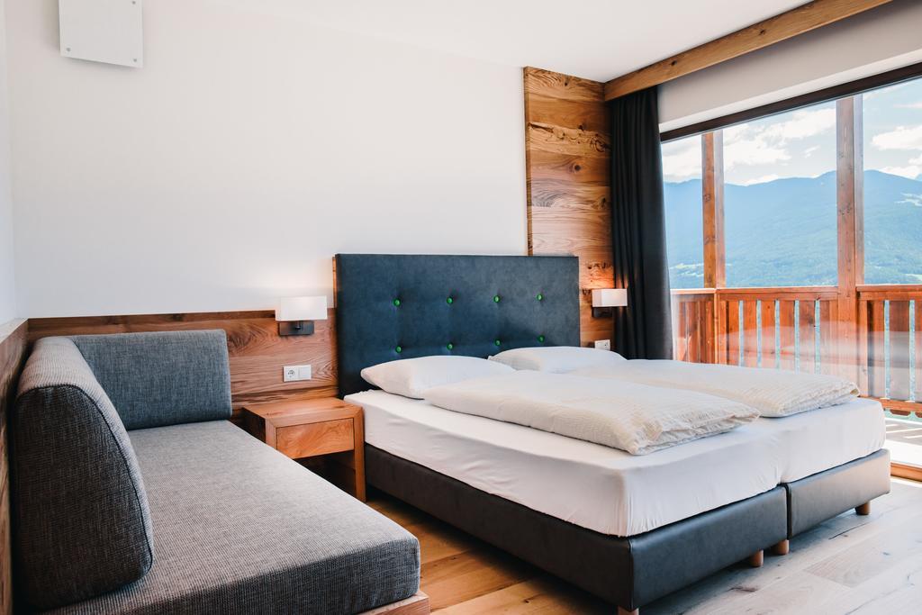 Gasthof Hotel Woehrmaurer Feldthurns Oda fotoğraf